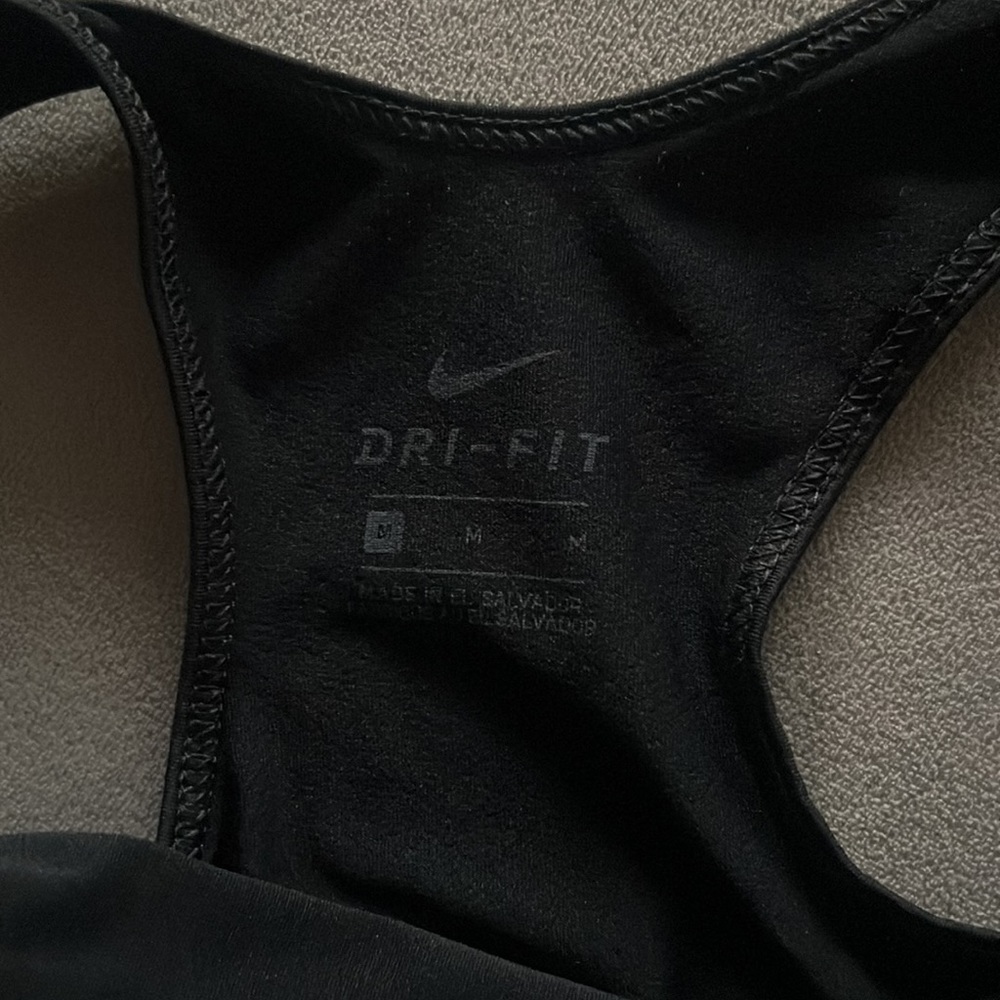 Nike Tank - Picture 3 of 3